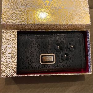 Black Floral Guess Wallet Large NWT